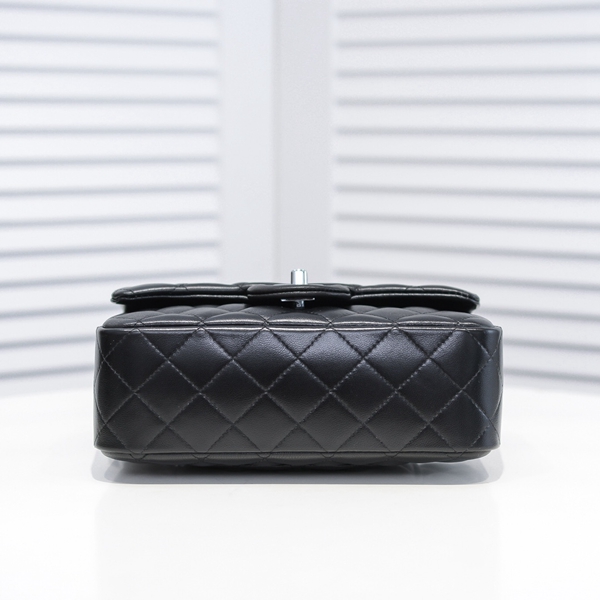 シャネルバッグ内部構造